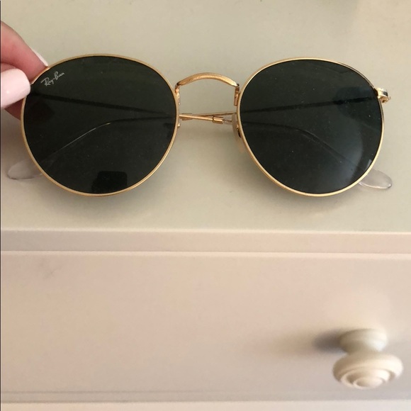 Accessories - Ray Ban Round Sunglasses